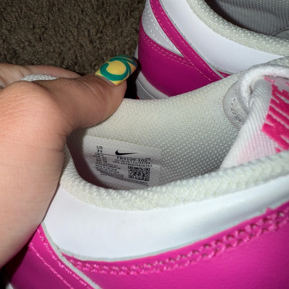 Pink Nike Dunks - Picture 2 of 5